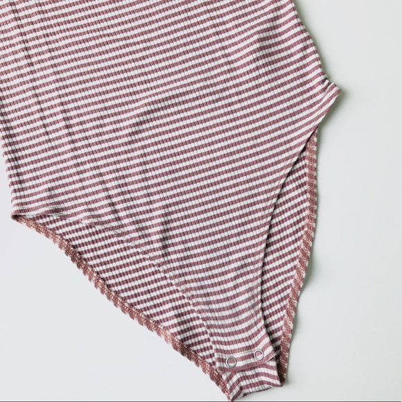 BUNDLE DEAL: Three Muted Tone Casual Bodysuits V-neck & Off The Shoulder - Small - Picture 4 of 15